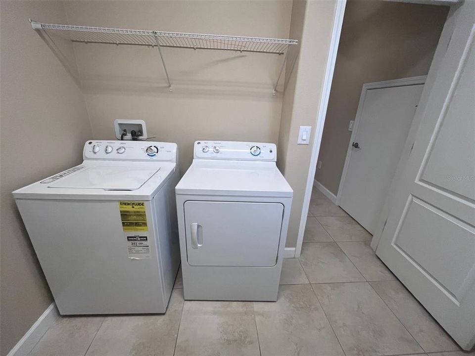 For Rent: $3,700 (4 beds, 3 baths, 2854 Square Feet)