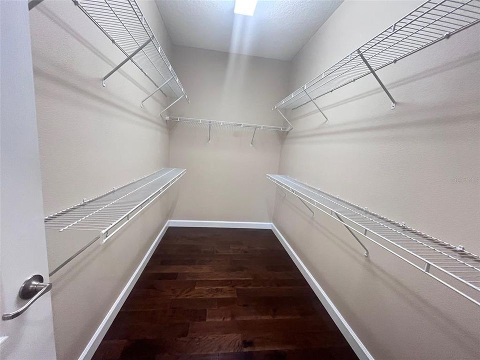 For Rent: $3,700 (4 beds, 3 baths, 2854 Square Feet)