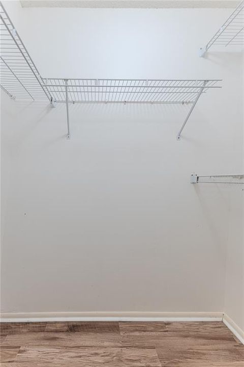 For Sale: $199,000 (2 beds, 2 baths, 1366 Square Feet)