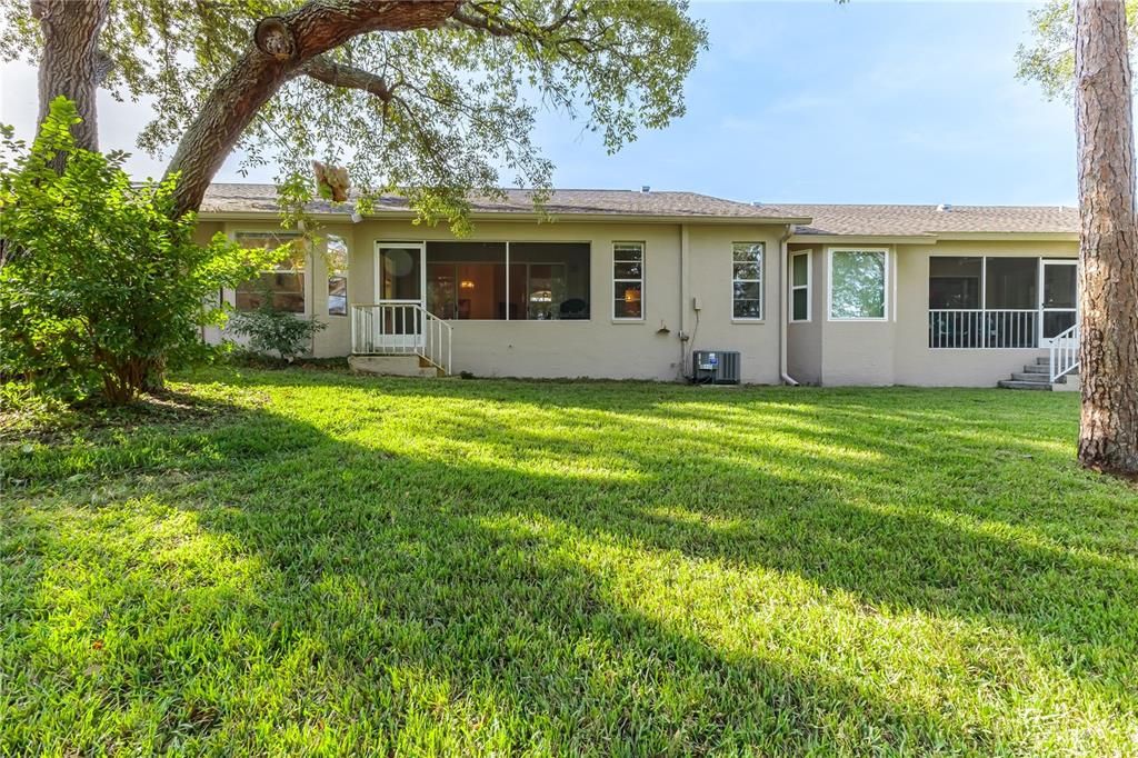 For Sale: $199,000 (2 beds, 2 baths, 1366 Square Feet)