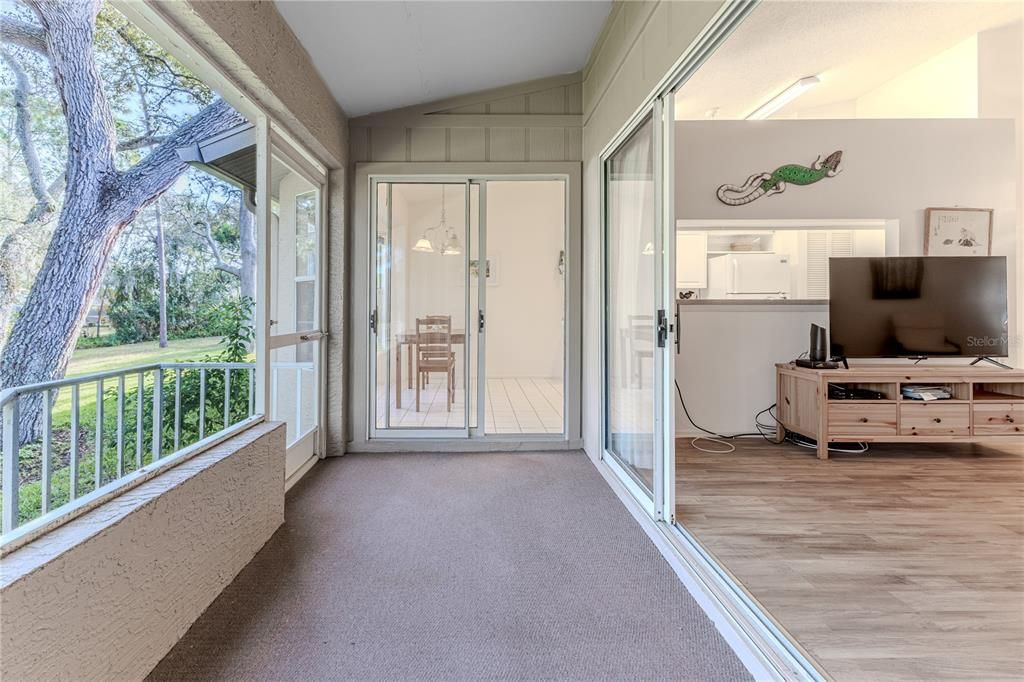 For Sale: $199,000 (2 beds, 2 baths, 1366 Square Feet)