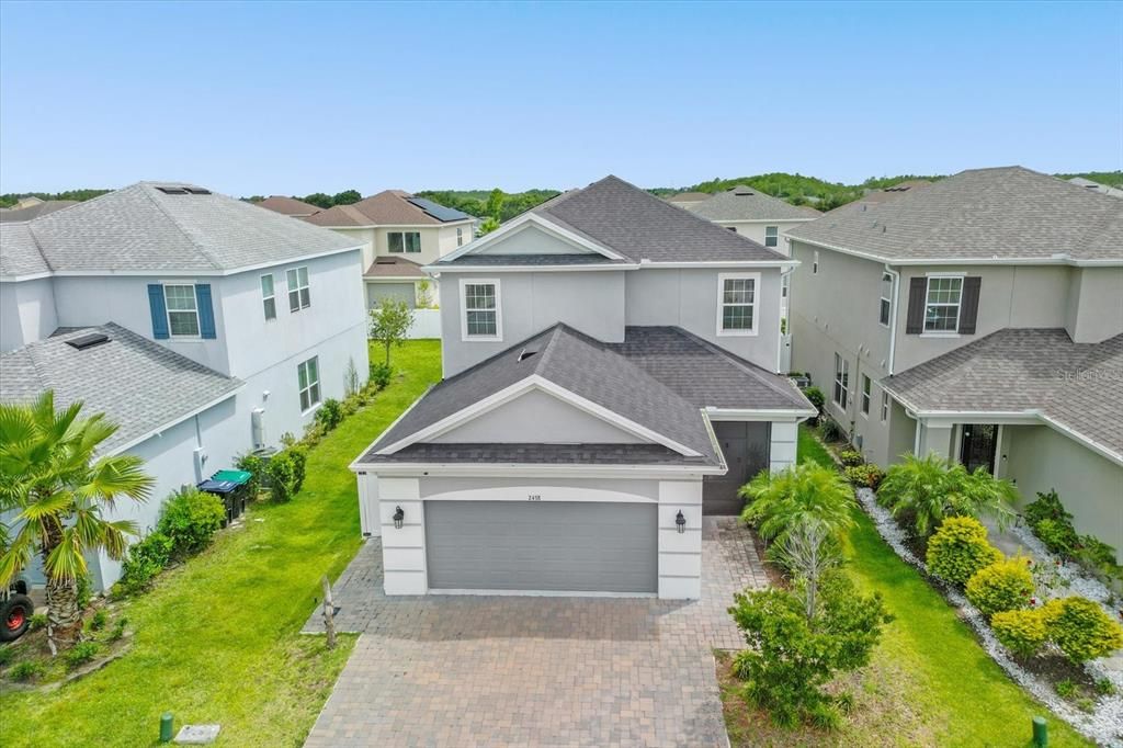 For Sale: $560,000 (4 beds, 3 baths, 2705 Square Feet)