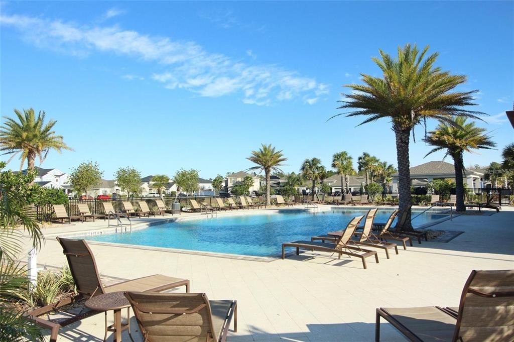 For Sale: $560,000 (4 beds, 3 baths, 2705 Square Feet)