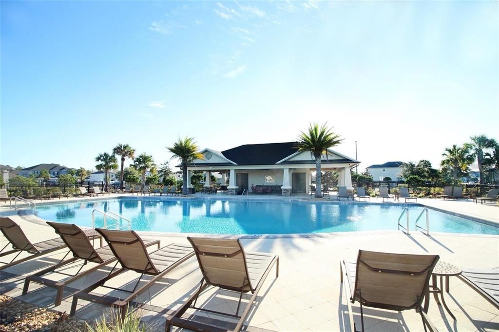 For Sale: $560,000 (4 beds, 3 baths, 2705 Square Feet)