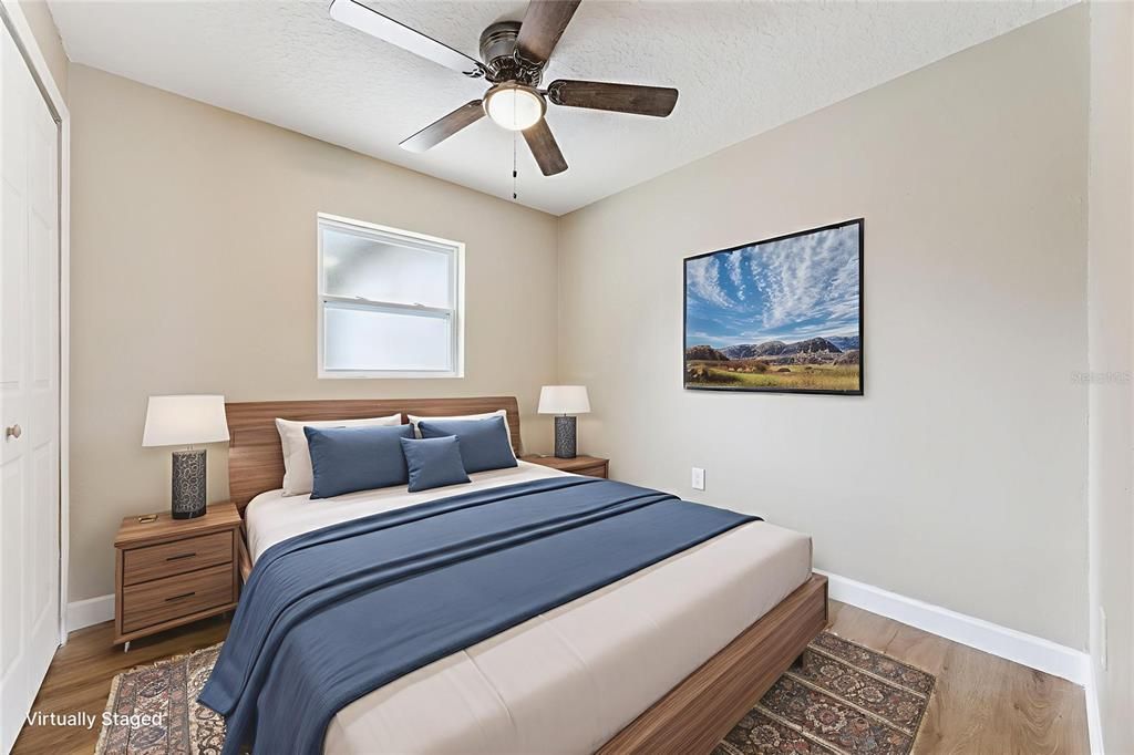 На продажу: $385,000 (4 спален, 2 ванн, 1410 Квадратных фут)