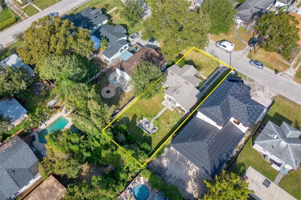 合同活跃: $425,000 (0.15 acres)