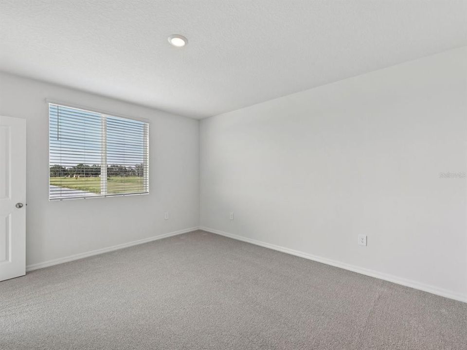 На продажу: $319,810 (4 спален, 2 ванн, 2168 Квадратных фут)