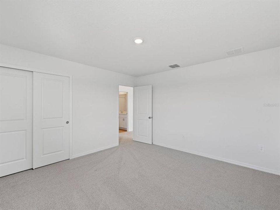 На продажу: $319,810 (4 спален, 2 ванн, 2168 Квадратных фут)