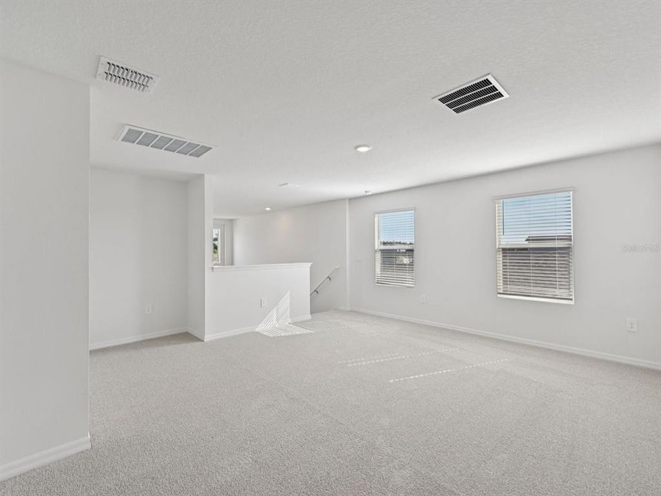 На продажу: $319,810 (4 спален, 2 ванн, 2168 Квадратных фут)