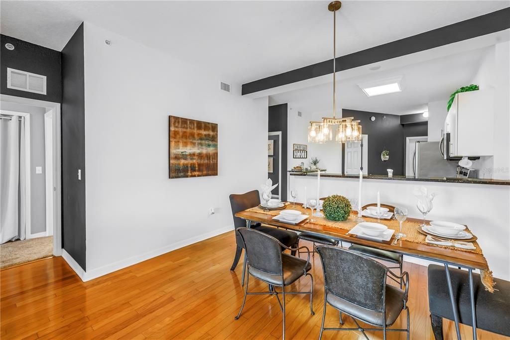 En Renta: $2,650 (2 camas, 2 baños, 1141 Pies cuadrados)