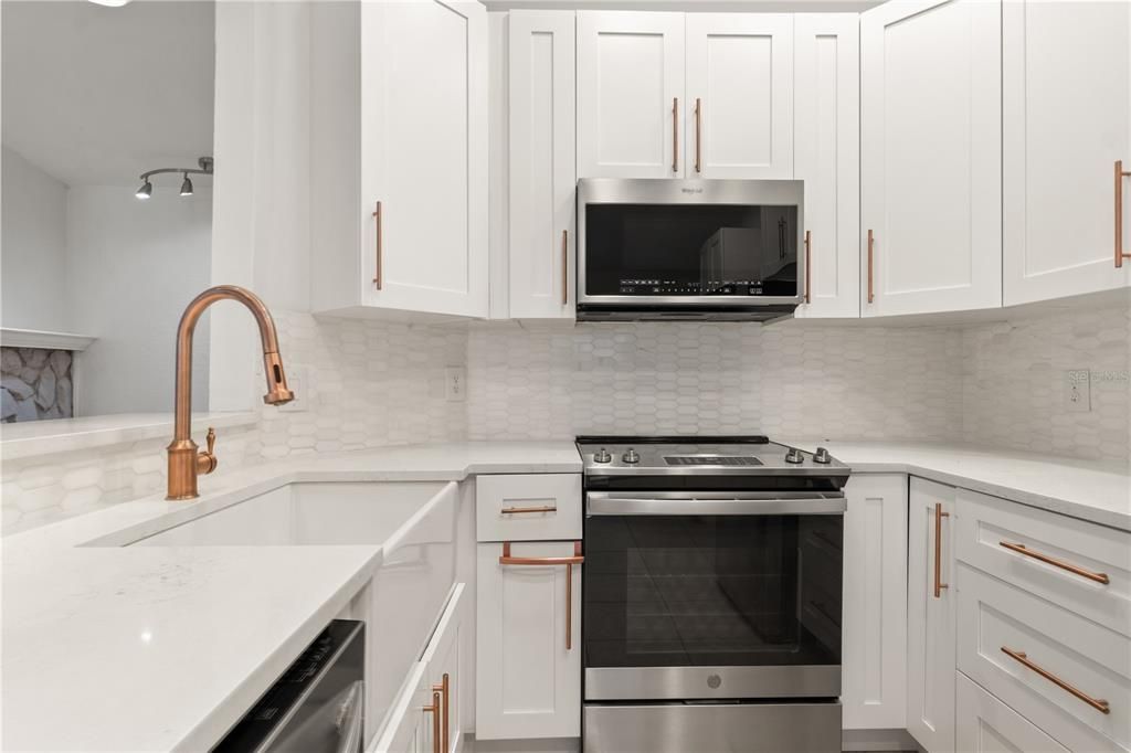 For Rent: $3,300 (3 beds, 2 baths, 1314 Square Feet)