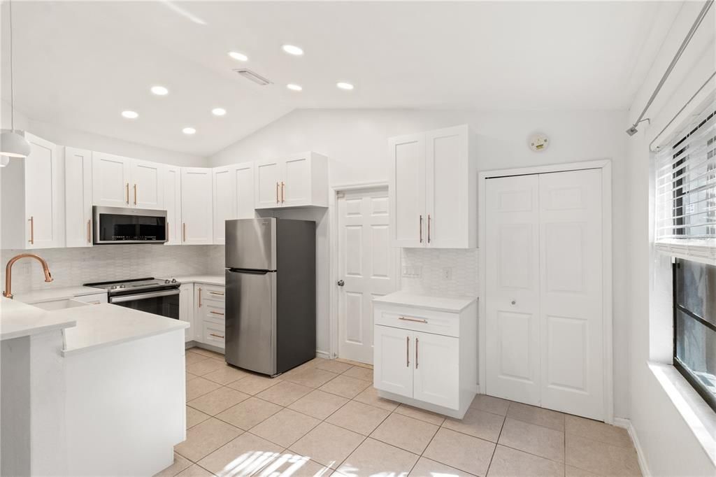 For Rent: $3,300 (3 beds, 2 baths, 1314 Square Feet)