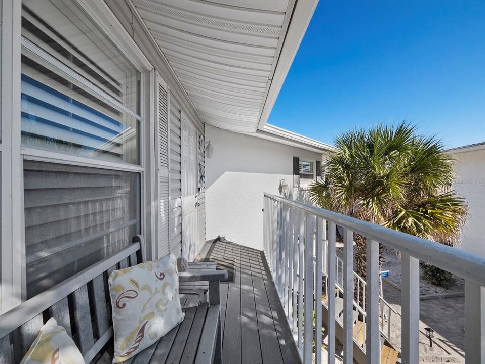 For Sale: $1,348,000 (2 beds, 2 baths, 1587 Square Feet)