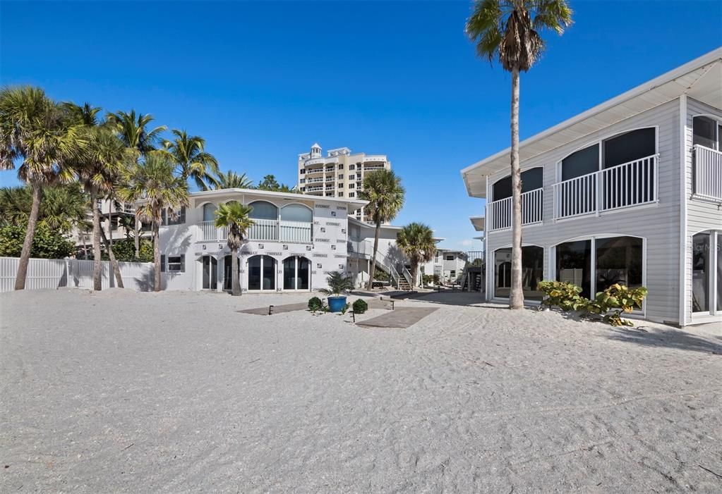 For Sale: $1,348,000 (2 beds, 2 baths, 1587 Square Feet)