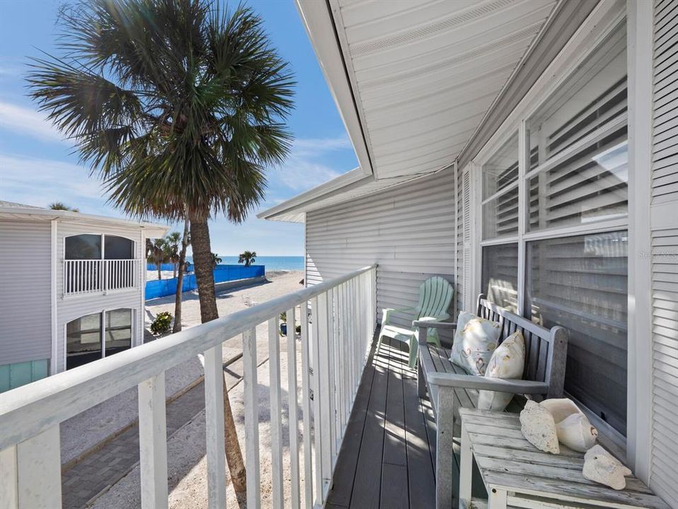 For Sale: $1,348,000 (2 beds, 2 baths, 1587 Square Feet)