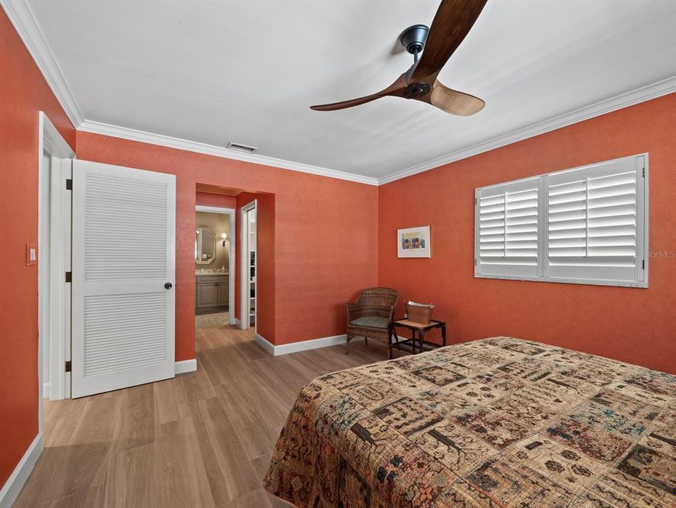 For Sale: $1,348,000 (2 beds, 2 baths, 1587 Square Feet)