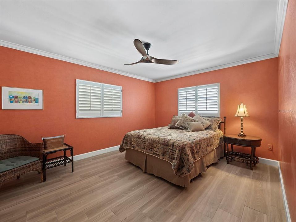 For Sale: $1,348,000 (2 beds, 2 baths, 1587 Square Feet)