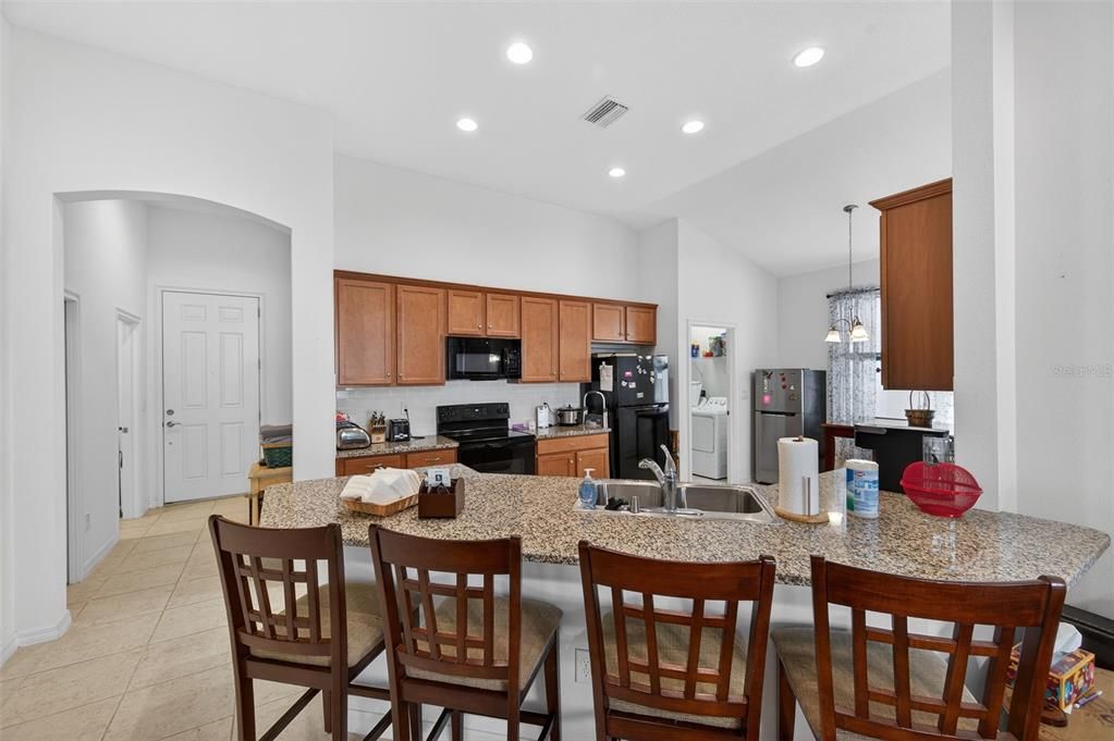 For Sale: $425,000 (4 beds, 3 baths, 1945 Square Feet)