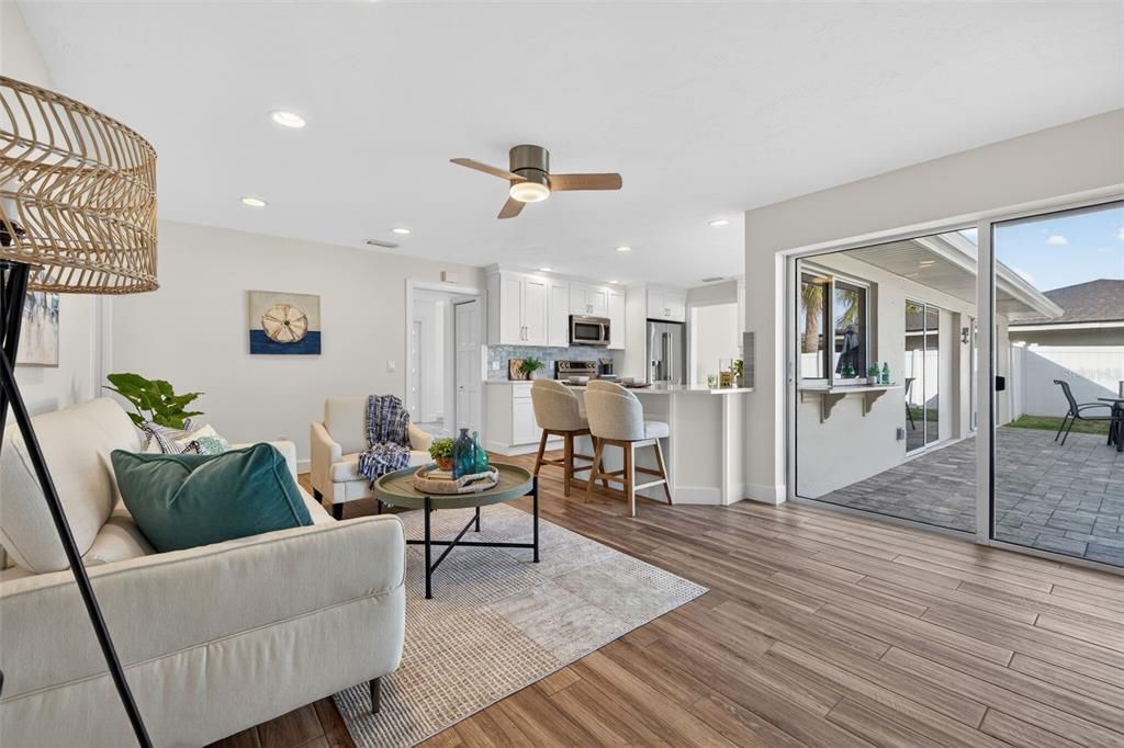 На продажу: $699,000 (4 спален, 2 ванн, 1902 Квадратных фут)