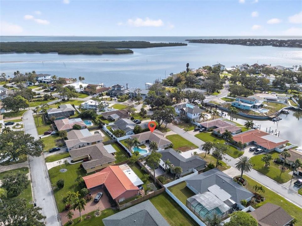 На продажу: $699,000 (4 спален, 2 ванн, 1902 Квадратных фут)