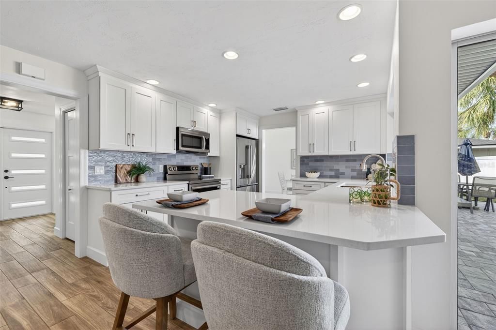 На продажу: $699,000 (4 спален, 2 ванн, 1902 Квадратных фут)