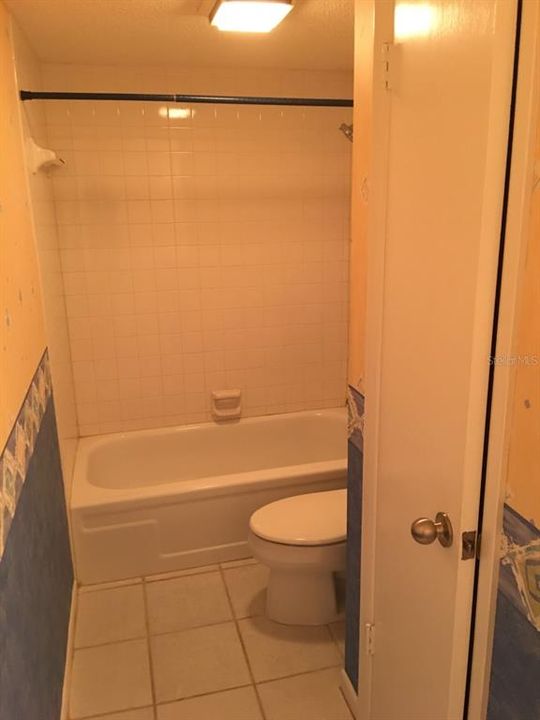 For Rent: $2,000 (2 beds, 2 baths, 1328 Square Feet)