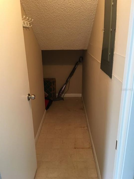 For Rent: $2,000 (2 beds, 2 baths, 1328 Square Feet)