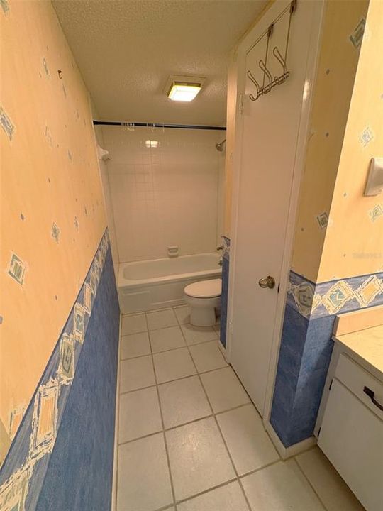 For Rent: $2,000 (2 beds, 2 baths, 1328 Square Feet)