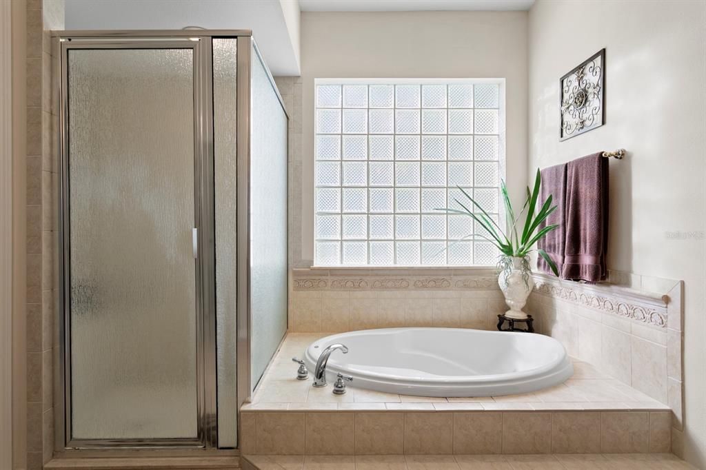 На продажу: $845,000 (4 спален, 3 ванн, 2832 Квадратных фут)