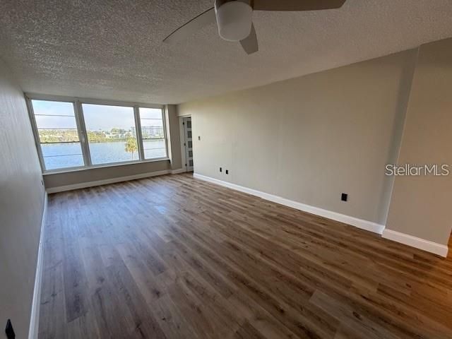 For Rent: $1,650 (2 beds, 2 baths, 1190 Square Feet)