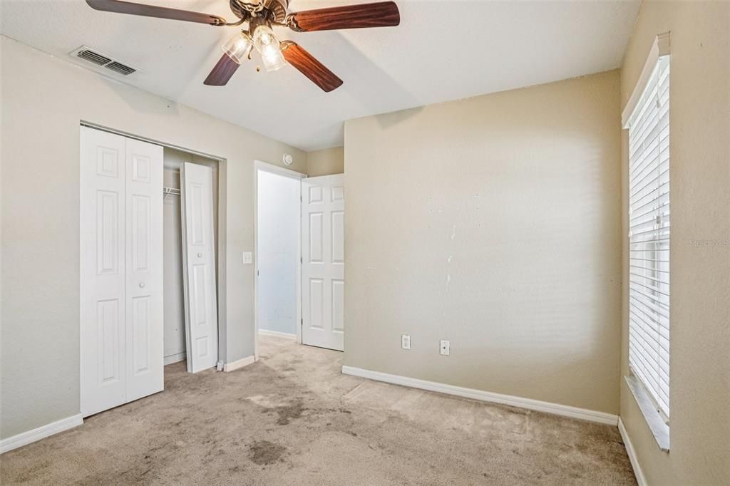 合同活跃: $215,000 (3 贝兹, 2 浴室, 1342 平方英尺)