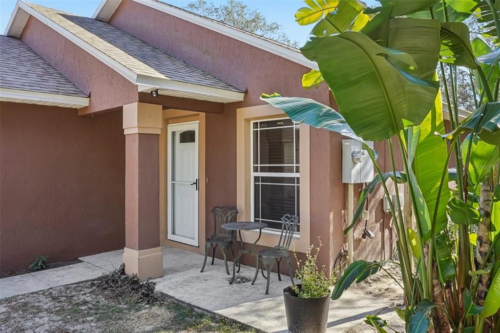 For Sale: $350,000 (3 beds, 2 baths, 1240 Square Feet)