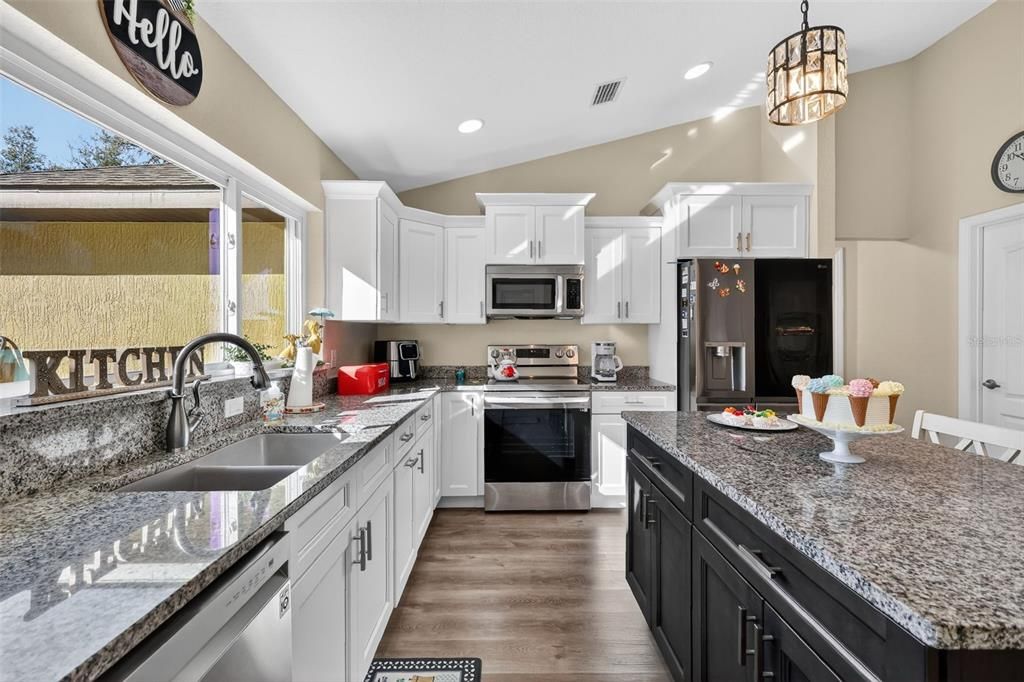 For Sale: $386,000 (3 beds, 2 baths, 1522 Square Feet)