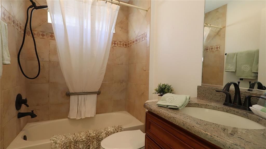 En Venta: $345,000 (3 camas, 2 baños, 1463 Pies cuadrados)