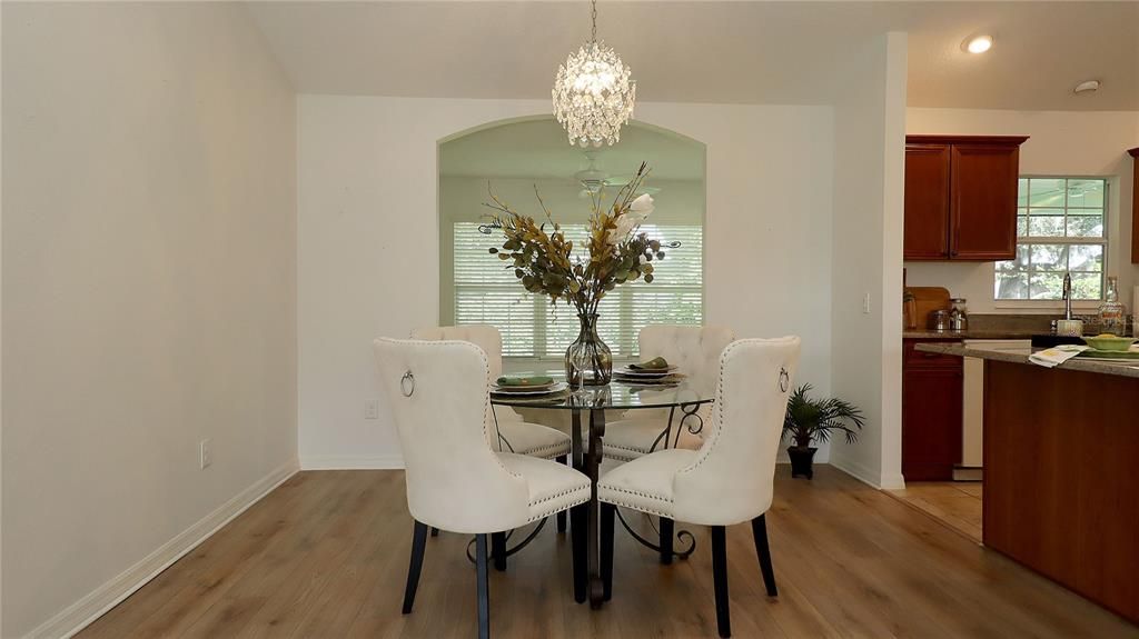 En Venta: $345,000 (3 camas, 2 baños, 1463 Pies cuadrados)