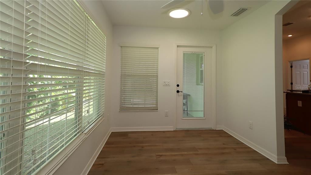 En Venta: $345,000 (3 camas, 2 baños, 1463 Pies cuadrados)