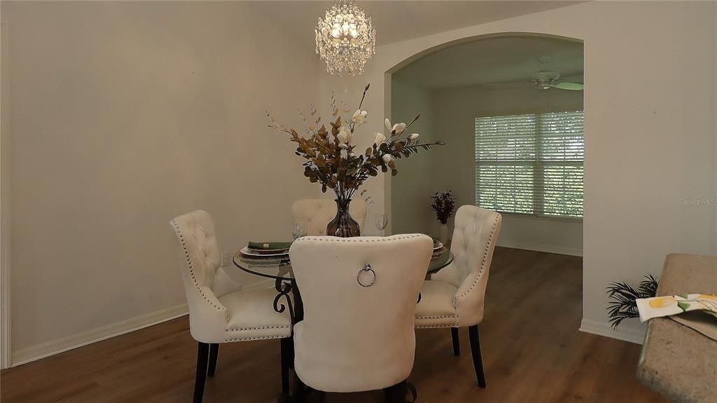 En Venta: $345,000 (3 camas, 2 baños, 1463 Pies cuadrados)