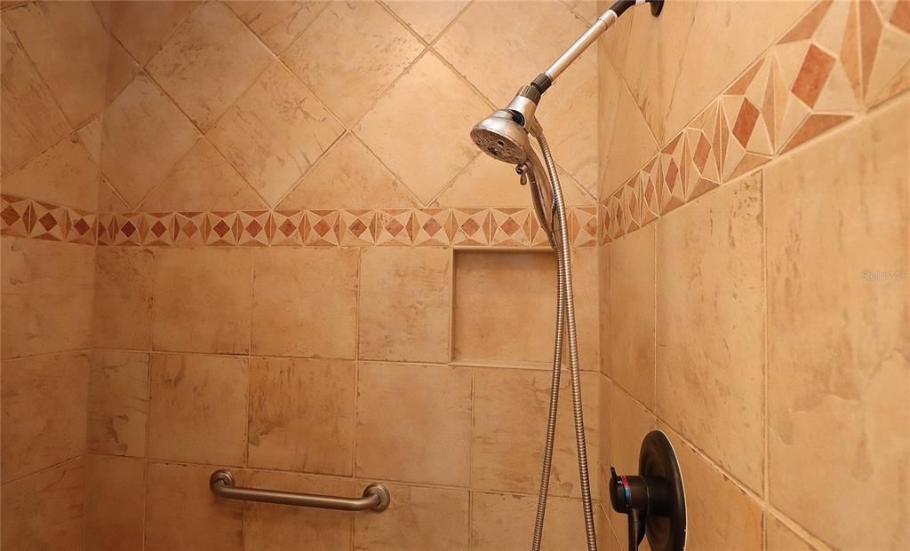 En Venta: $345,000 (3 camas, 2 baños, 1463 Pies cuadrados)