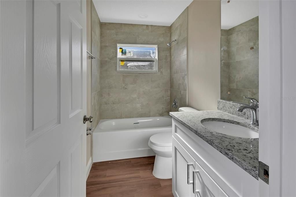 En Venta: $314,900 (3 camas, 2 baños, 1586 Pies cuadrados)