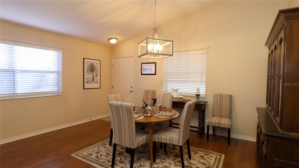 待售: $340,000 (3 贝兹, 2 浴室, 1467 平方英尺)