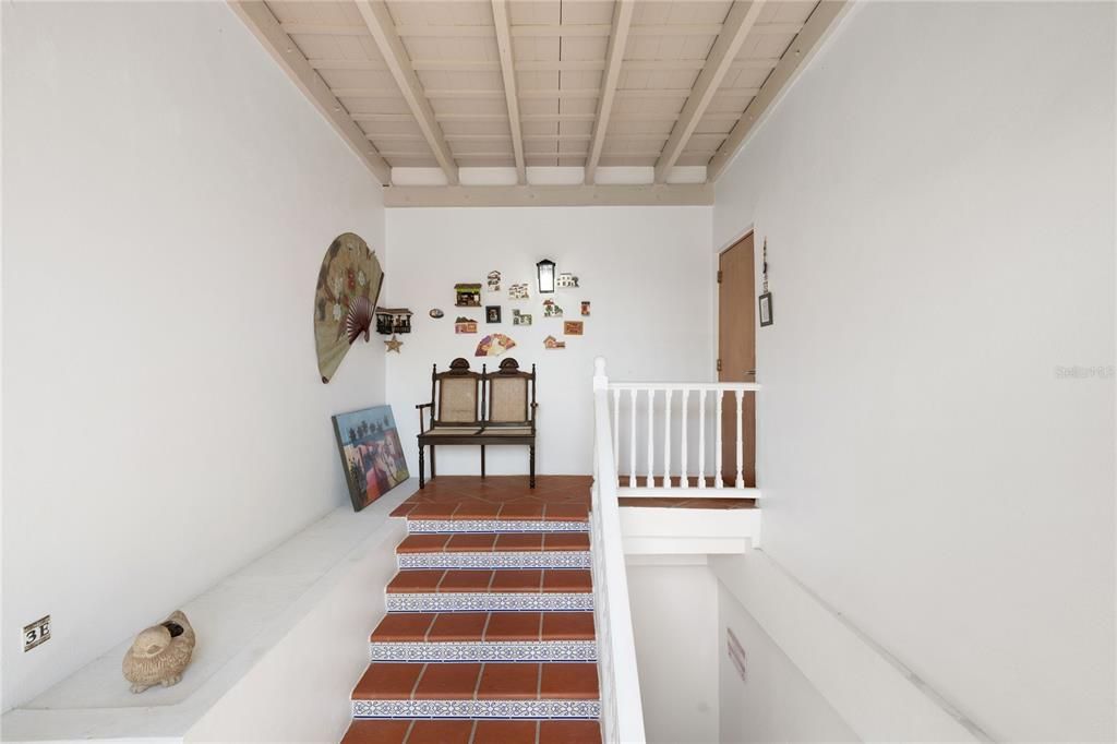 На продажу: $699,000 (2 спален, 1 ванн, 1268 Квадратных фут)