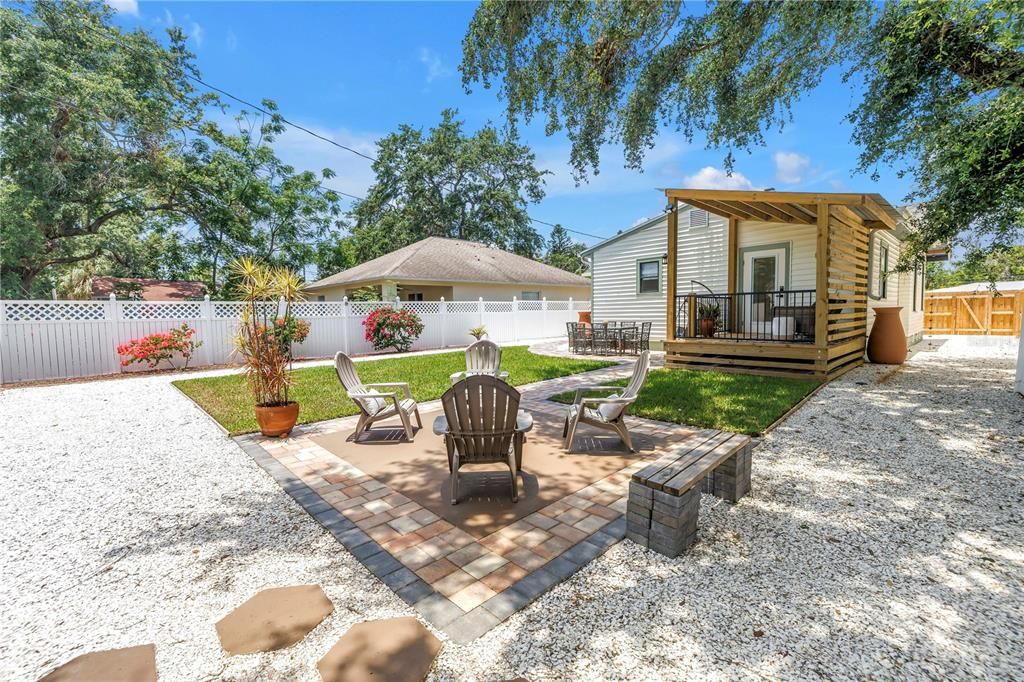 В аренду: $3,500 (3 спален, 2 ванн, 1316 Квадратных фут)