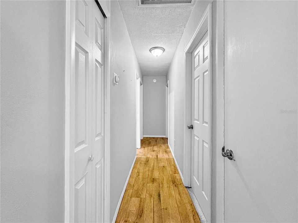 For Rent: $2,300 (3 beds, 1 baths, 1300 Square Feet)