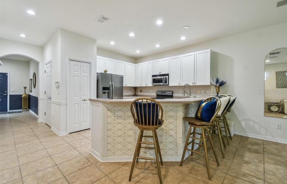 В аренду: $2,600 (3 спален, 2 ванн, 1700 Квадратных фут)