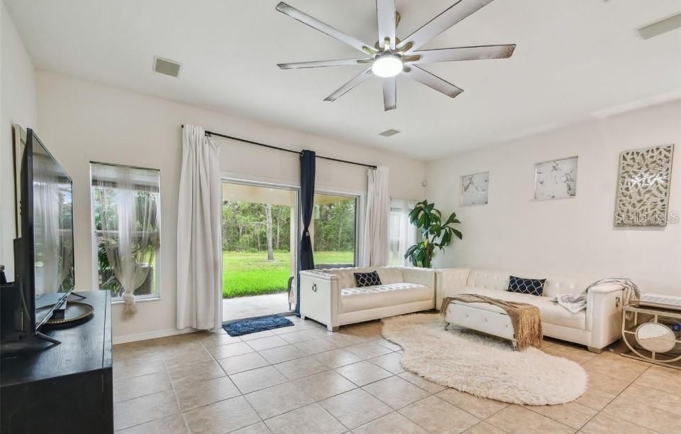 В аренду: $2,600 (3 спален, 2 ванн, 1700 Квадратных фут)