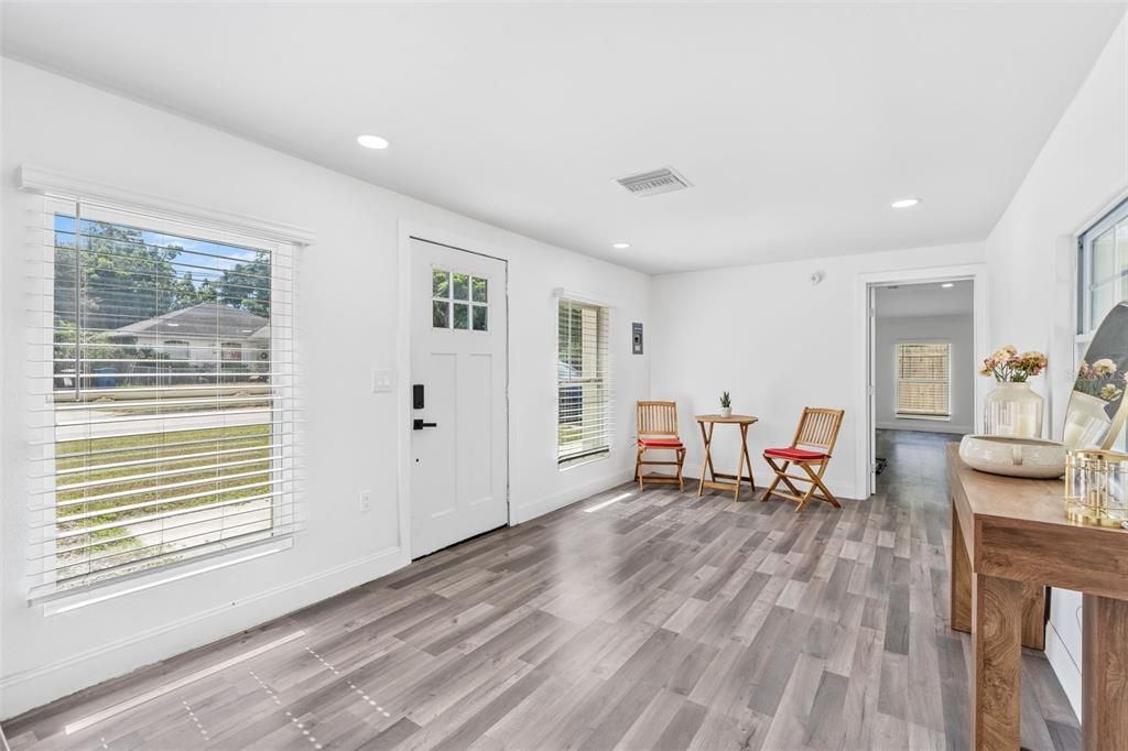 For Rent: $3,800 (3 beds, 2 baths, 2628 Square Feet)