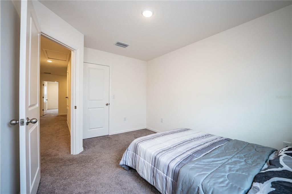 出租: $2,200 (3 贝兹, 2 浴室, 1652 平方英尺)