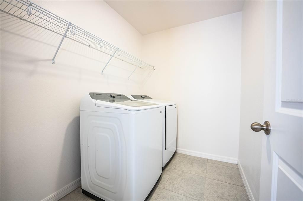 出租: $2,200 (3 贝兹, 2 浴室, 1652 平方英尺)