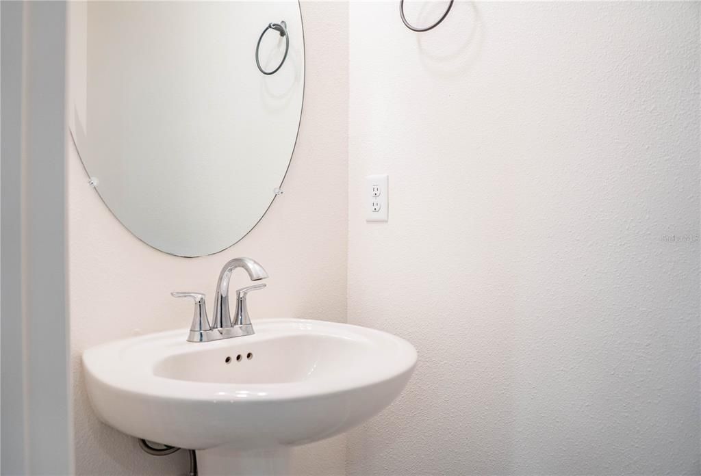 出租: $2,200 (3 贝兹, 2 浴室, 1652 平方英尺)