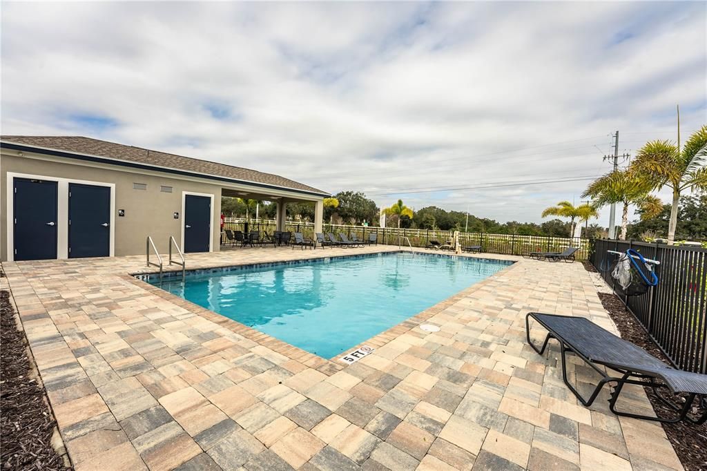 出租: $2,200 (3 贝兹, 2 浴室, 1652 平方英尺)